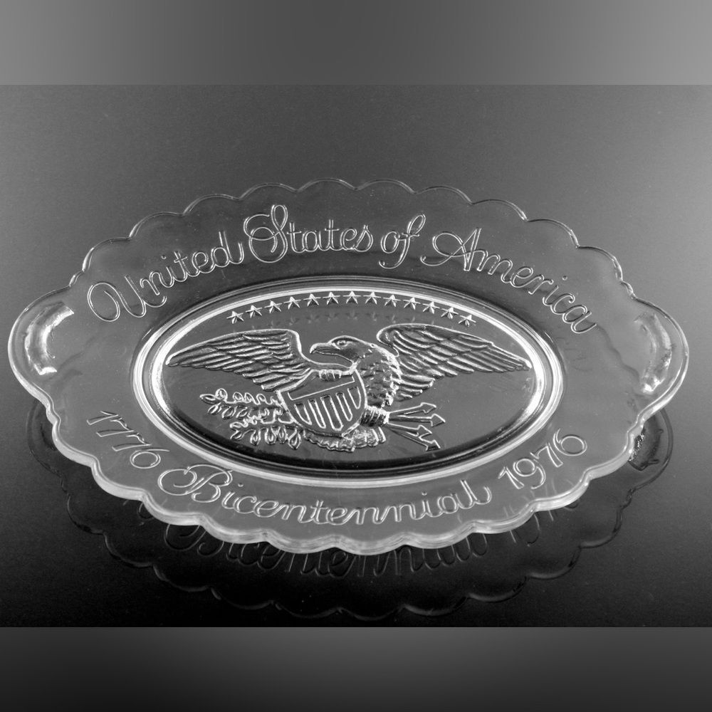 Embossed 1976 United States Bicentennial Clear Pressed Glass Collectors Plate
